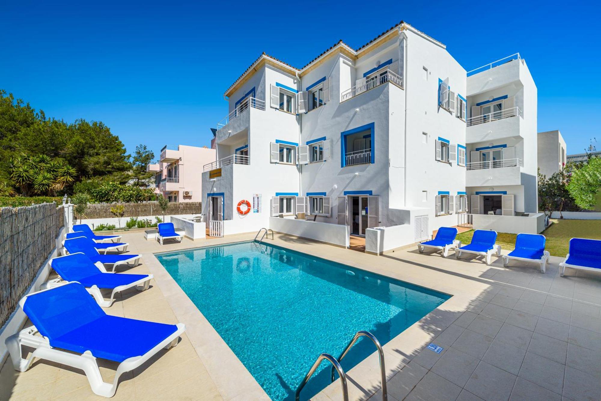 Apartamentos Falco Port de Pollenca Exterior photo