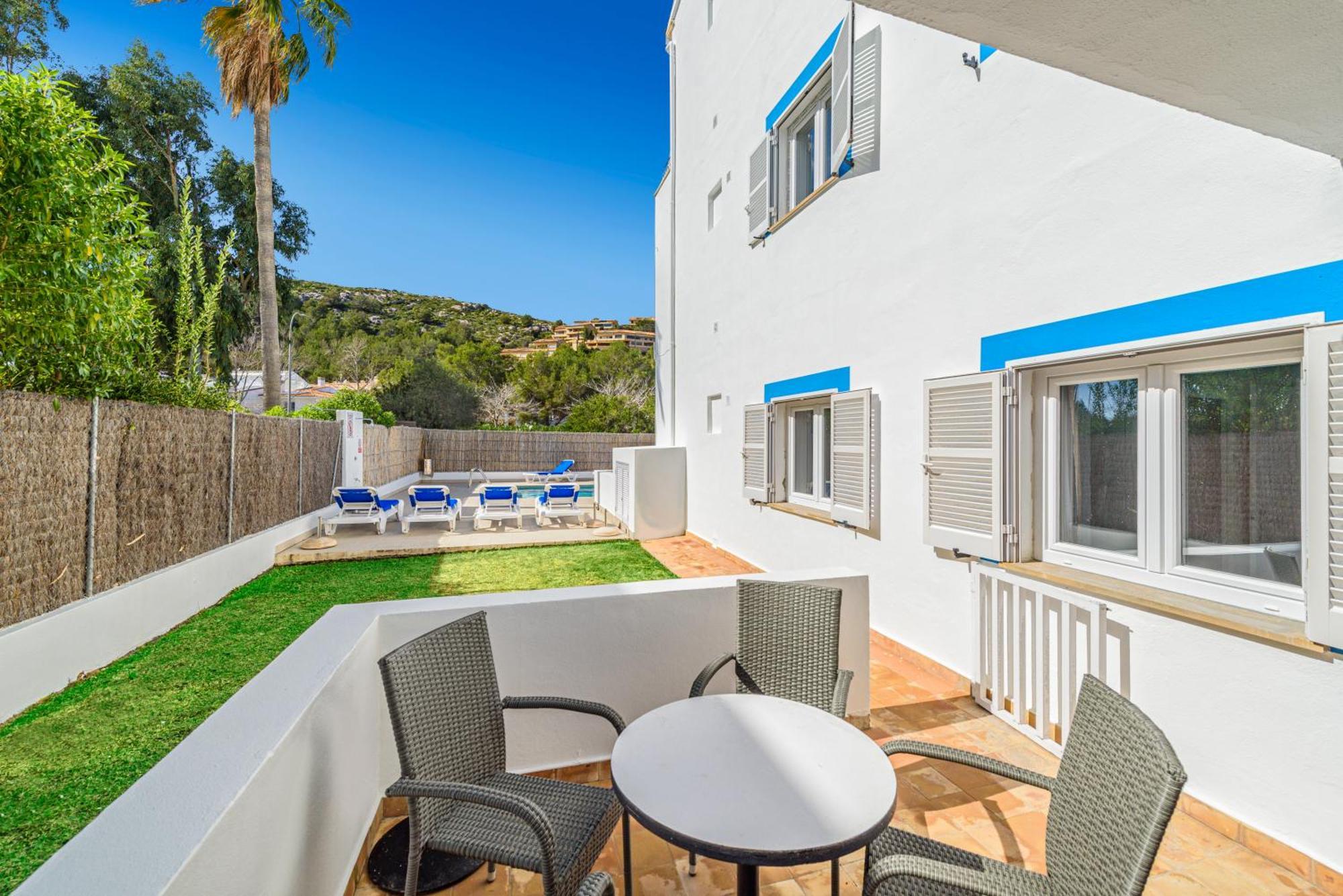 Apartamentos Falco Port de Pollenca Exterior photo